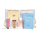 Prolongez la magie des fêtes avec le *Calendrier de l’Après Winter Sparkle* 2024. Composé de 7 cases, il vous offre une expérience beauté inédite pour continuer les festivités jusqu’au Nouvel An.