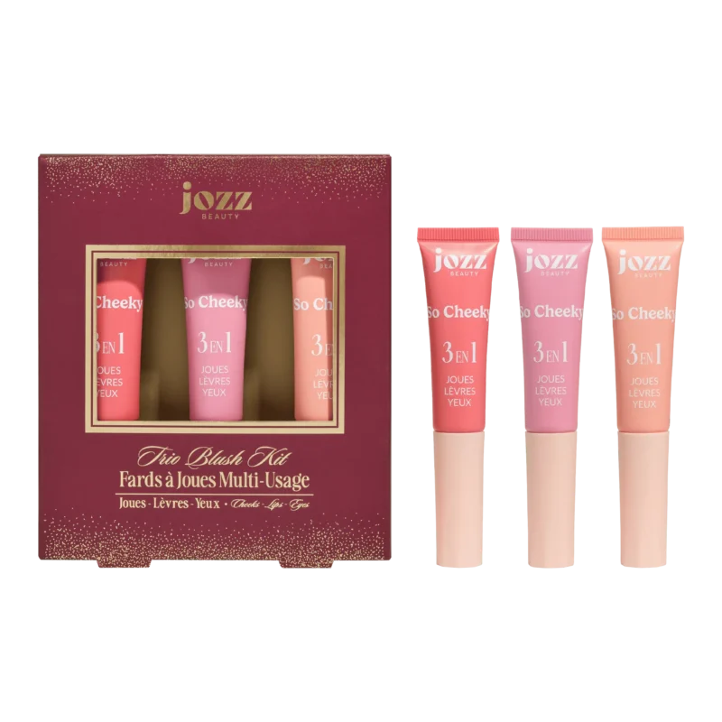 La touche bonne mine qui fait tout le look ! Le Coffret Trio Blush Kit réunit 3 teintes lumineuses et modulables à appliquer aussi bien sur les joues, les lèvres que les paupières. Une texture douce, fondante, facile à estomper au doigt comme au pinceau, pour un effet frais ou plus intense selon vos envies.