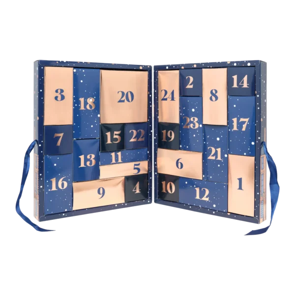 Le compte à rebours est lancé ! Découvrez les 24 belles suprises beauté qui se cachent derrière les cases de ce Calendrier 100% maquillage. Des palettes de fards à paupières aux gloss : libérez un peu de magie à chaque ouverture avant le Jour-J ! Saurez-vous être patient(e) ?