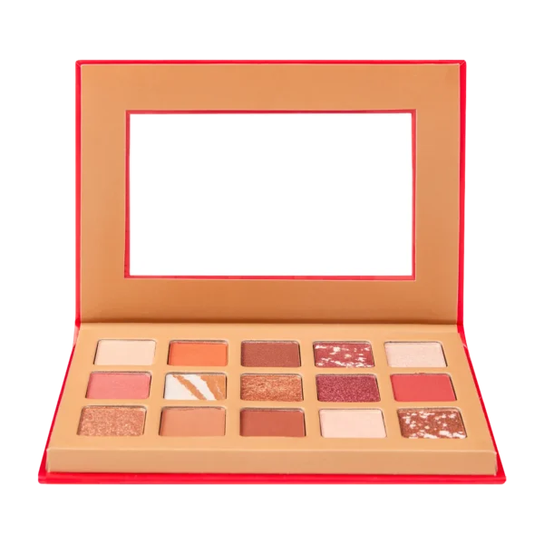 Découvrez la nouvelle Glittery Palette et succombez aux sublimes fards de cette festive palette 15 fards à paupières. Avec ses 6 fards mats, 6 fards irisés et 3 fards marbrés, vous avez toutes les possibilités pour vous créer une multitude de looks, des plus sophistiqués aux plus naturels.