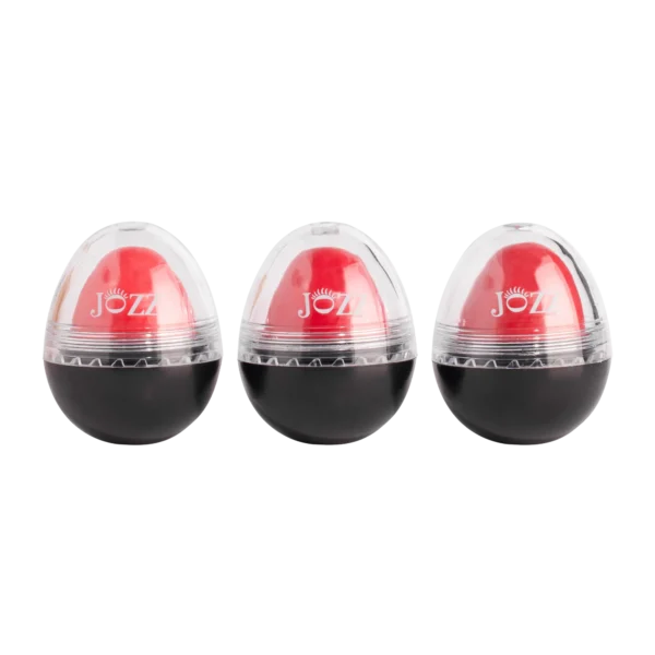 Ce coffret contient 3 Baumes à Lèvres Hydratants légèrement teintés, dans un format pratique et original, qui sublimeront la couleur naturelle de vos lèvres.