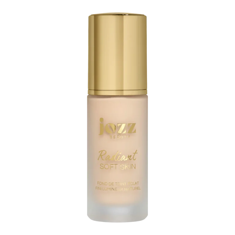 Découvrez notre fond de teint éclat à la formule sensorielle, composée à 70% d'ingrédients d'origine naturelle. Enrichi en ferments marins de l'île de Tonga, il aide à renforcer la barrière cutanée pour une peau plus forte. Sa texture liquide et modulable assure une application facile et un teint parfaitement unifié. Grâce à ses poudres matifiantes qui contrôlent l'excès de brillance, il offre un fini lumineux naturel qui conserve sa fraîcheur et sa vitalité tout au long de la journée.