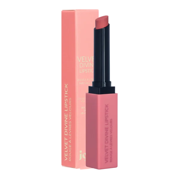Fatiguée des rouges à lèvres mats qui dessèchent et tiraillent ? Optez pour les Velvet Divine Lipsticks ! Cette nouvelle génération de rouge à lèvres mat a été spécialement conçue pour être confortable.