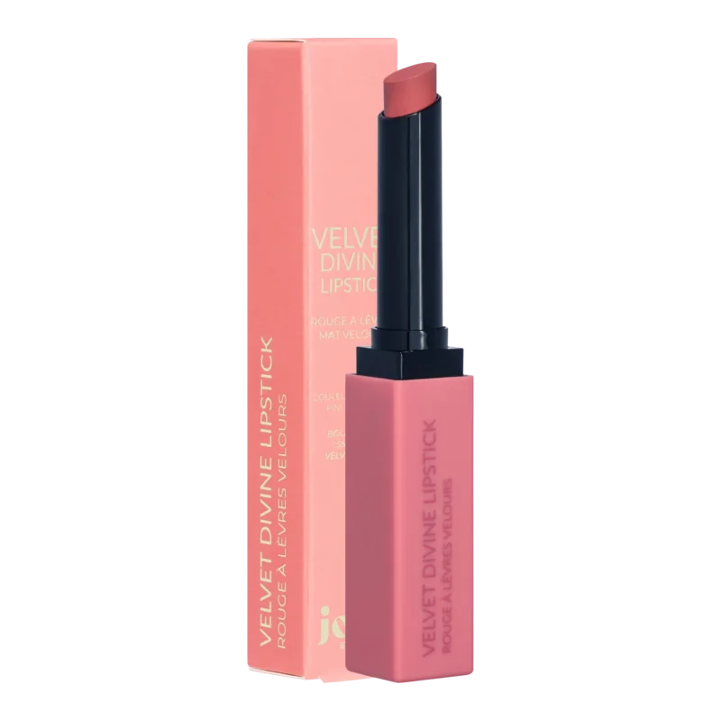 Fatiguée des rouges à lèvres mats qui dessèchent et tiraillent ? Optez pour les Velvet Divine Lipsticks ! Cette nouvelle génération de rouge à lèvres mat a été spécialement conçue pour être confortable.