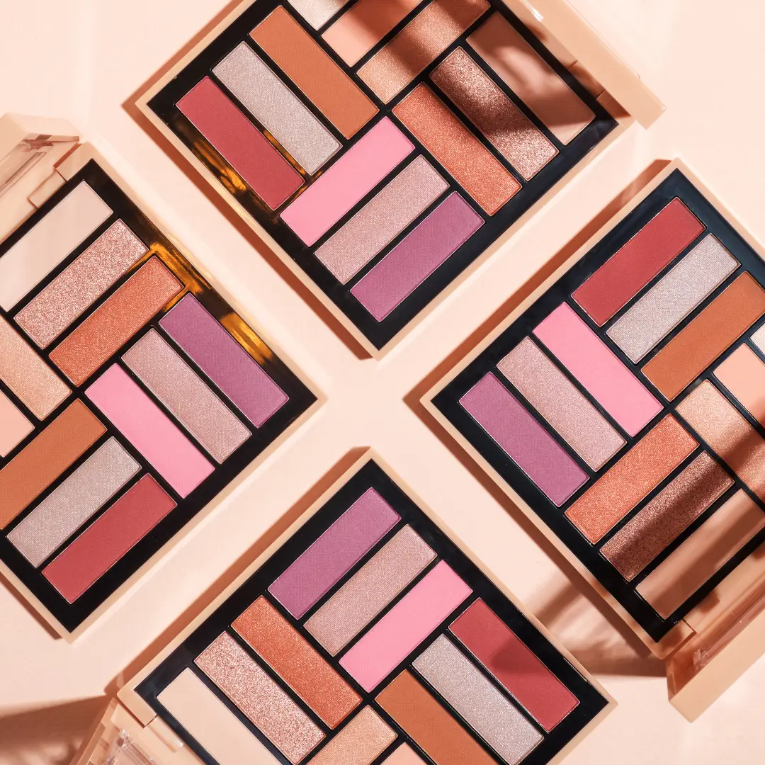 Rejoignez le Jozz Beauty Club En rejoignant notre club exclusif, vous accédez à un monde rempli d’avantages, de surprises et d’inspirations beauté !