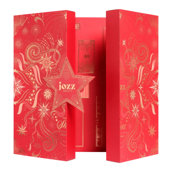 Calendrier de l’Avent Time To Shine avec une sélection de produits maquillage et accessoires JOZZ Beauty disposés devant